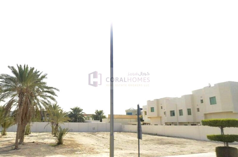 Main Road Commercial Plot With G+1 Permission